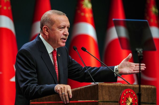 Cumhurbaşkanı Erdoğan: “Türkiye bu suni rüzgarlarla eğilip bükülebilecek bir ülke değildir”