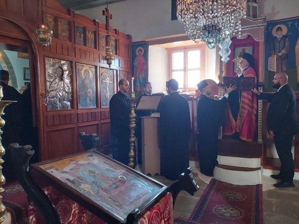 Gökçeadalı Rumlar Meryem Anayı andı