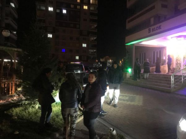 Depremin ardından Elazığ’da yürek burkan görüntüler…