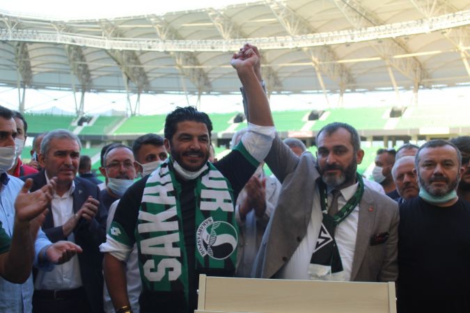 Sakaryaspor’un yeni başkanı Cevat Ekşi oldu