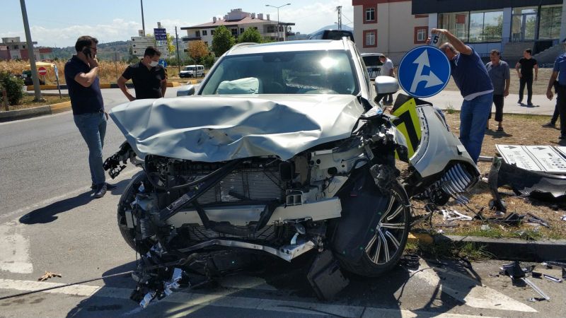 İş adamı Burhan Erçal kaza geçirdi