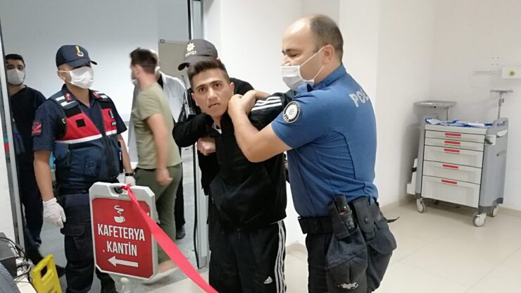 Bekçilere hakaret yağdırdı