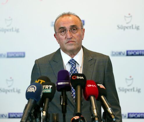 Derbiye seyirci alınması renk katacaktır