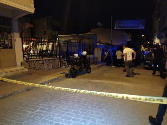 Beyoğlu’nda alacak verecek meselesi kanlı bitti