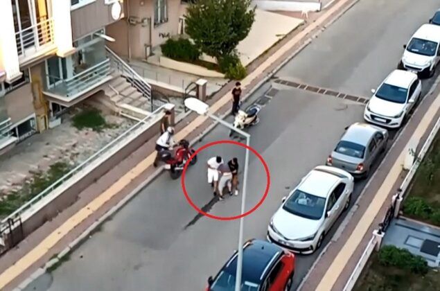 Sokak ortasında darp