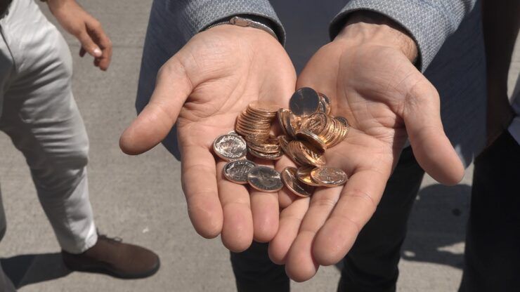 Altın dolu poşet buldu bakın ne yaptı?