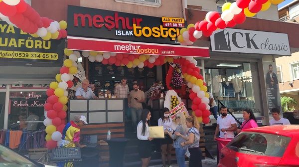 Esenyurt Kıraç’ta yeni bir lezzet mekanı  “MEŞHUR ISLAK TOSTÇU”