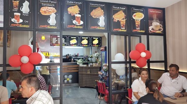 Esenyurt Kıraç’ta yeni bir lezzet mekanı  “MEŞHUR ISLAK TOSTÇU”