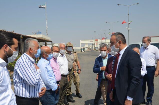 Kilis Valisi Recep Soytürk Çobanbey’de.