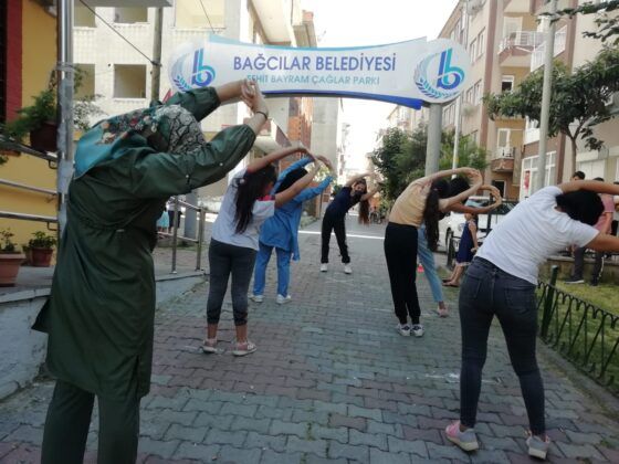 Kadınlar Parkları Spor Alanı Yaptı