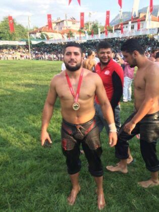 Milli güreşçi “Tatar Pehlivan”dan acı haber