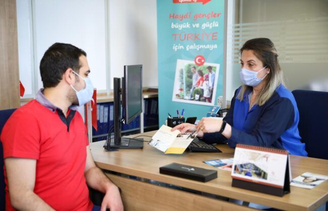 Bakan Selçuk: “İş gücü piyasasının tüm taraflarıyla irtibat halindeyiz”