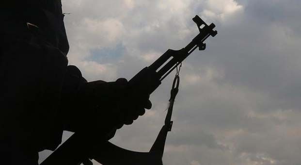 3 terörist ikna edilerek teslim oldu