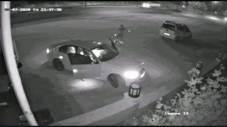 Sevgilisini kurşun yağmuruna tuttu