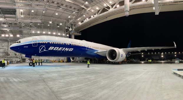 77 metre uzunluğundaki Boeing 777X’in ilk deneme uçuşu yapıldı