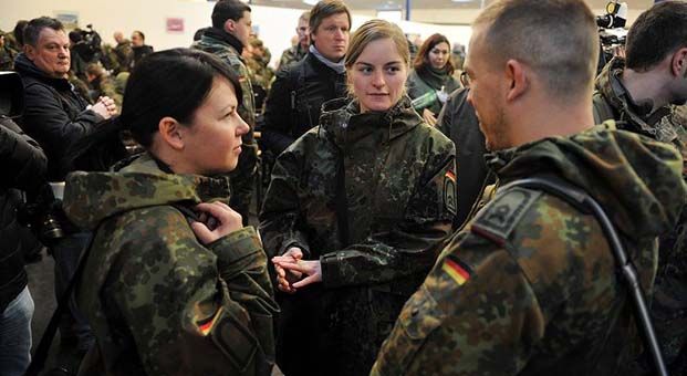 Alman ordusunda 550 askere neonazi soruşturması