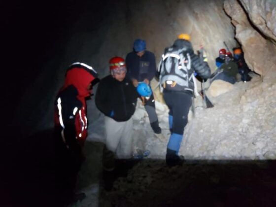 8 dağcı rotasını kaybetti