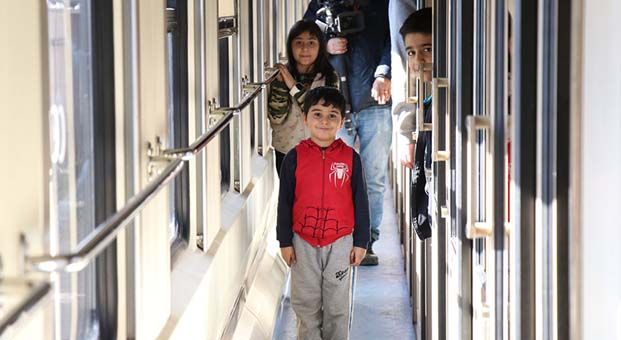 Vagonlar depremzedelerin kullanımına sunuldu