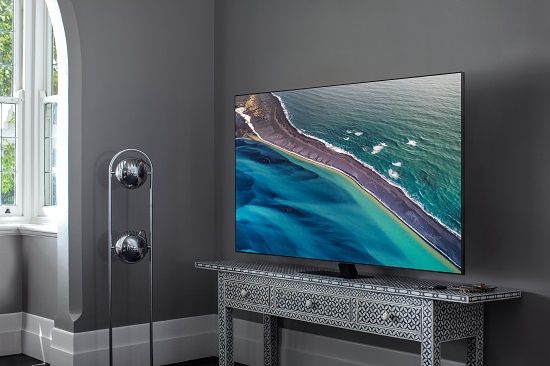 Film izlerken her sahnede detayları hissetmek isteyenlerin televizyonu! Samsung Q80T QLED 4K UHD Smart TV