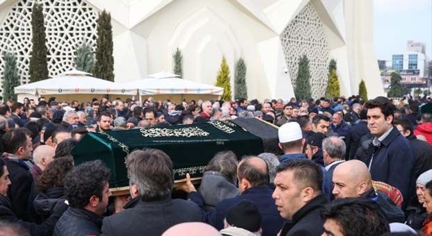 Erol Olçok’un annesi toprağa verildi