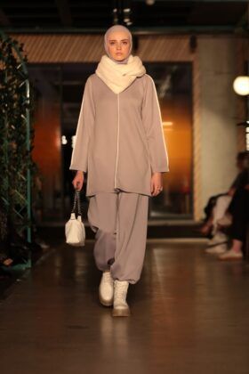 Modanisa’nın online defilesi 250 binin üzerinde izlendi