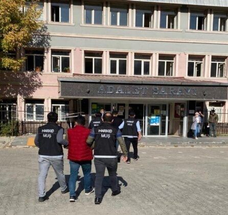 Muş’ta Uyuşturucu Satıcılarına Şok Baskın