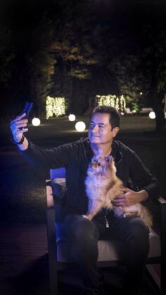 Acun Ilıcalı OPPO’nun Reno4 Serisi İçin Ekran Karşısına Geçti