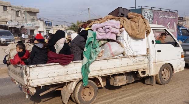 700 bin kişi Türkiye sınırına geliyor
