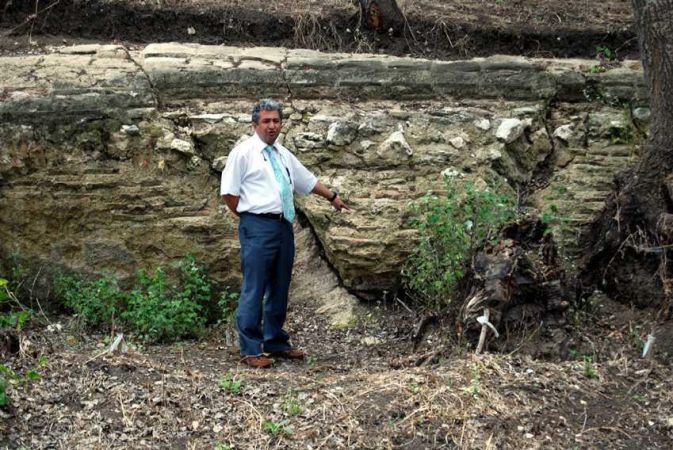 558 yılındaki depremin enkazı kazılarda çıktı