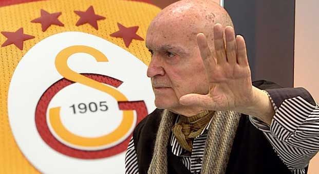 Ünlü köşe yazarı Galatasaraylılığını askıya aldı!
