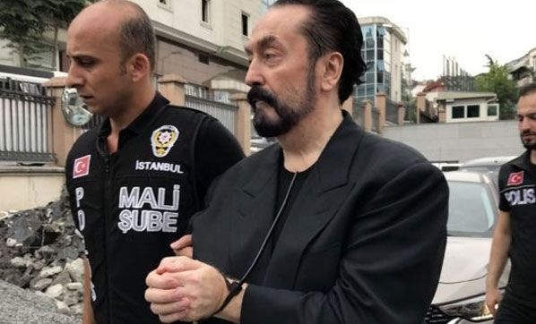 Adnan Oktar davasında savcı mütalaasını açıkladı. Cumhuriyet Savcısı Adnan Oktar hakkında 24 ayrı suçlamadan 150 yıldan bin 365 yıla kadar hapis cezası istedi