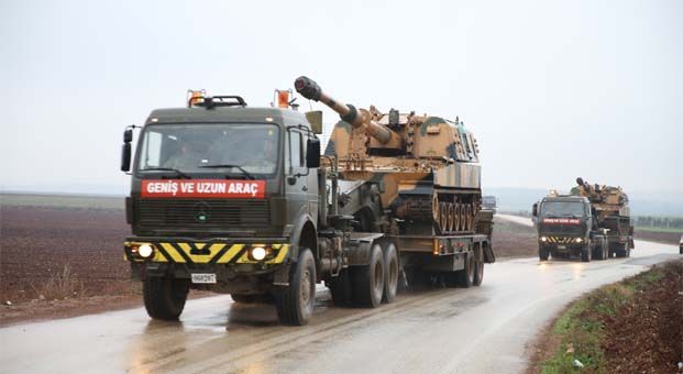 Sınıra zırhlı personel ve obüs gönderildi