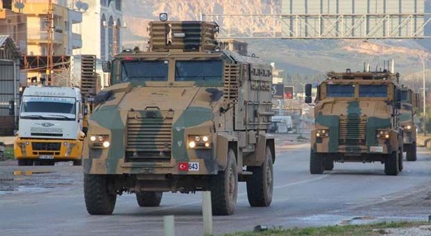 Sınıra askeri sevkiyat sürüyor