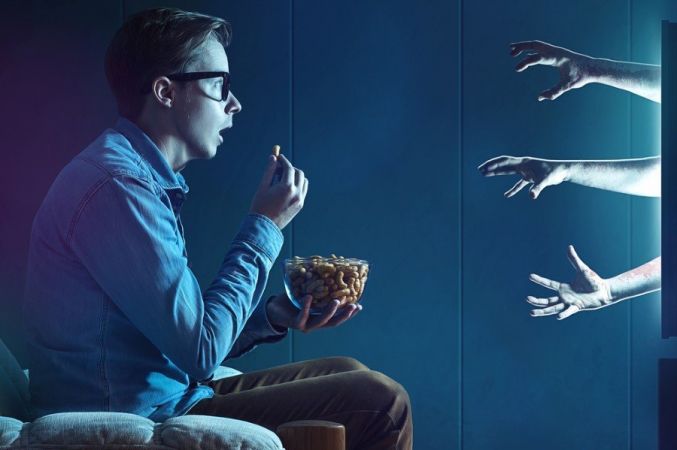 Korku filmi izlediğimizde vücudumuzda neler oluyor?