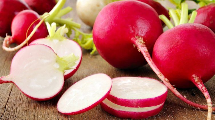 BU BESİNLER VÜCUDU YENİLİYOR