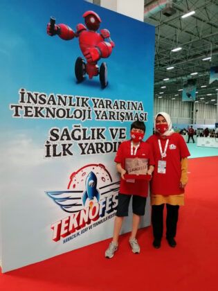 Sekiz yılda sekiz büyük projeye imza attı