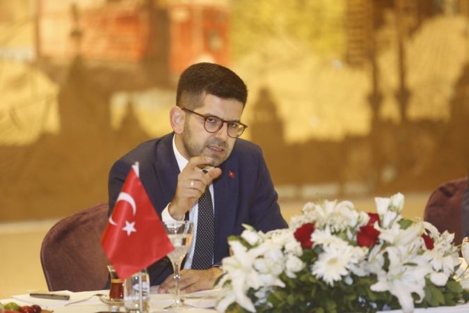 AHMET BURAK DAĞLIOĞLU KİMDİR?