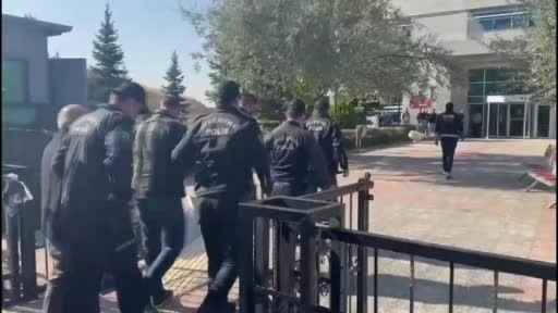 Ankara ve Kayseri'de tefecilere operasyon: 15 kişi yakalandı Ankara ve Kayseri'de tefecilere operasyon: 15 kişi yakalandı