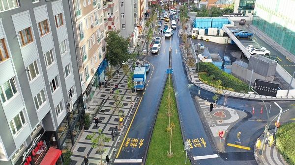 Kağıthane Seyir Caddesi yeni görünümüne kavuştu Kağıthane Seyir Caddesi yeni görünümüne kavuştu