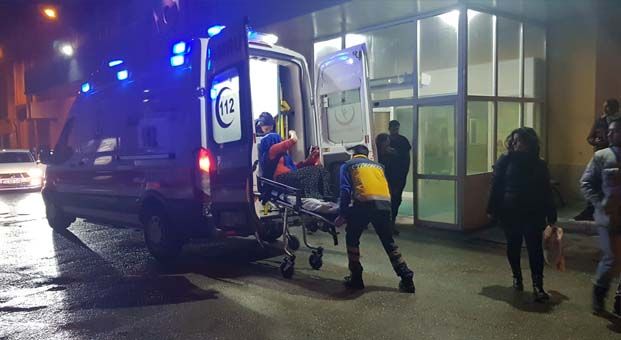 Erzincan’da iki aile arasında çıkan kavgada 11 kişi yaralandı