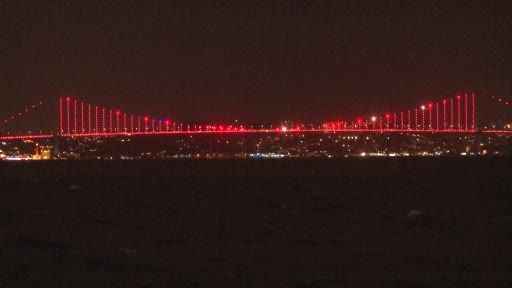 İstanbul Boğazı çift yönlü gemi trafiğine kapatıldı İstanbul Boğazı çift yönlü gemi trafiğine kapatıldı