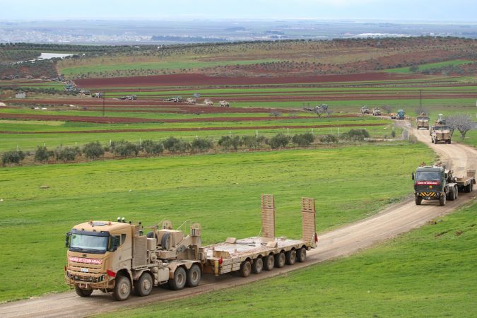 Komandolar sıfır noktasında! Sınıra büyük askeri sevkiyat