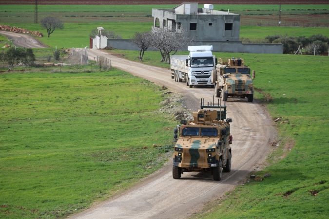 Komandolar sıfır noktasında! Sınıra büyük askeri sevkiyat