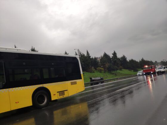İstanbul TEM otoyolu feci kaza