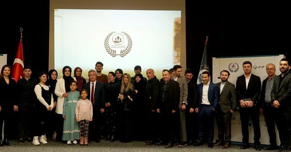 Şehit çocuklarının çektiği fotoğraflardan oluşan ‘Şehidin gözünden’ sergisi açıldı