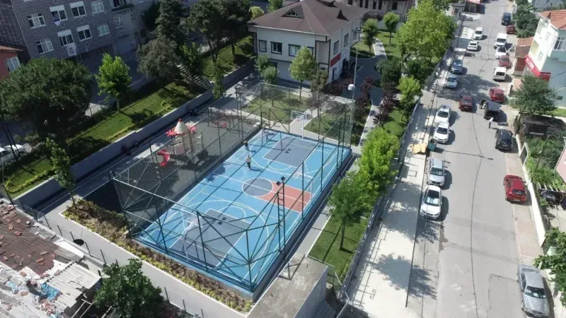 Ümraniye’den son 5 yılda 100 park ve 92 spor sahası