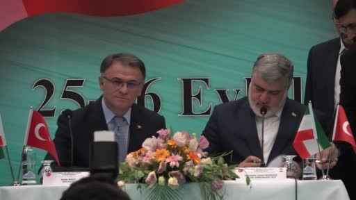 Türkiye-İran arasında "Sınır İlleri Ekonomik İşbirliği” mutabakatı imzalandı Türkiye-İran arasında "Sınır İlleri Ekonomik İşbirliği” mutabakatı imzalandı