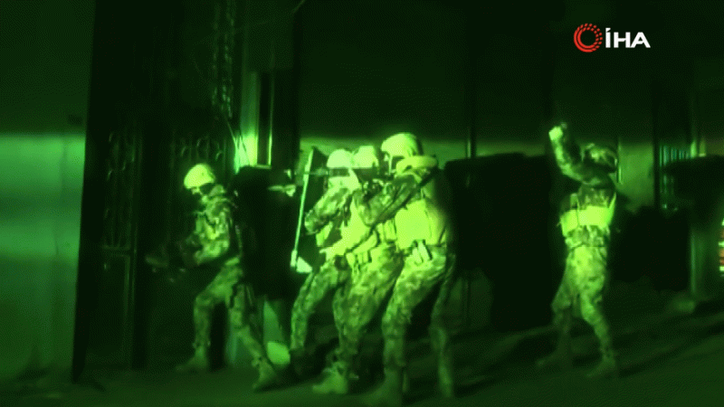 'Kahramanlar-38' Operasyonu'nda 189 şahıs yakalandı 'Kahramanlar-38' Operasyonu'nda 189 şahıs yakalandı