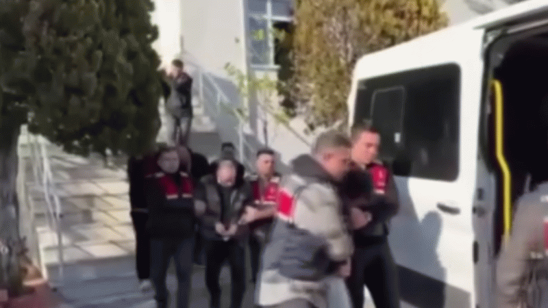 3 organize suç örgütü çökertildi, 63 şüpheli yakalandı