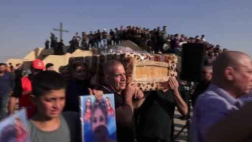 Musul’daki yangın faciasında ölen 114 kişi defnedildi Musul’daki yangın faciasında ölen 114 kişi defnedildi